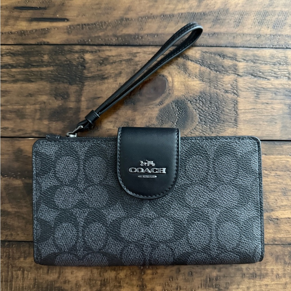 NWT Coach Signature Tech Wallet Black/Grey Wristlet Classic Phone Wallet